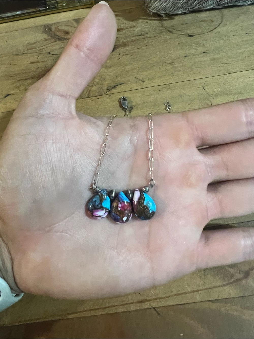 Dahlia stone necklace